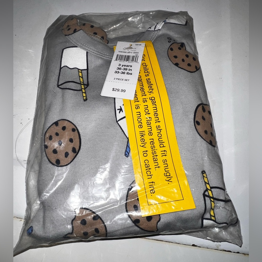 GAP Cookie and Milk Pajama Set